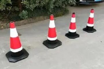 反光路錐的材質(zhì)和價格-反光路錐的作用和特點