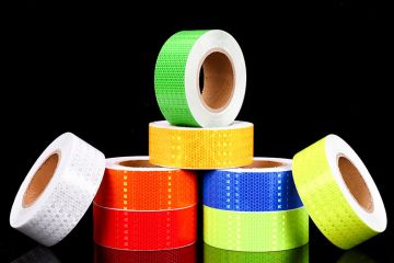 晶彩格反光車貼膠帶的特點-特色優(yōu)勢詳解