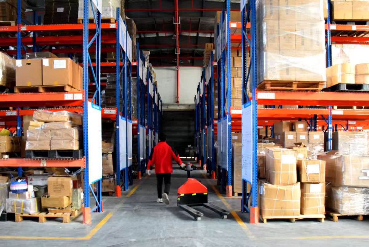 反光膜儲(chǔ)存庫房